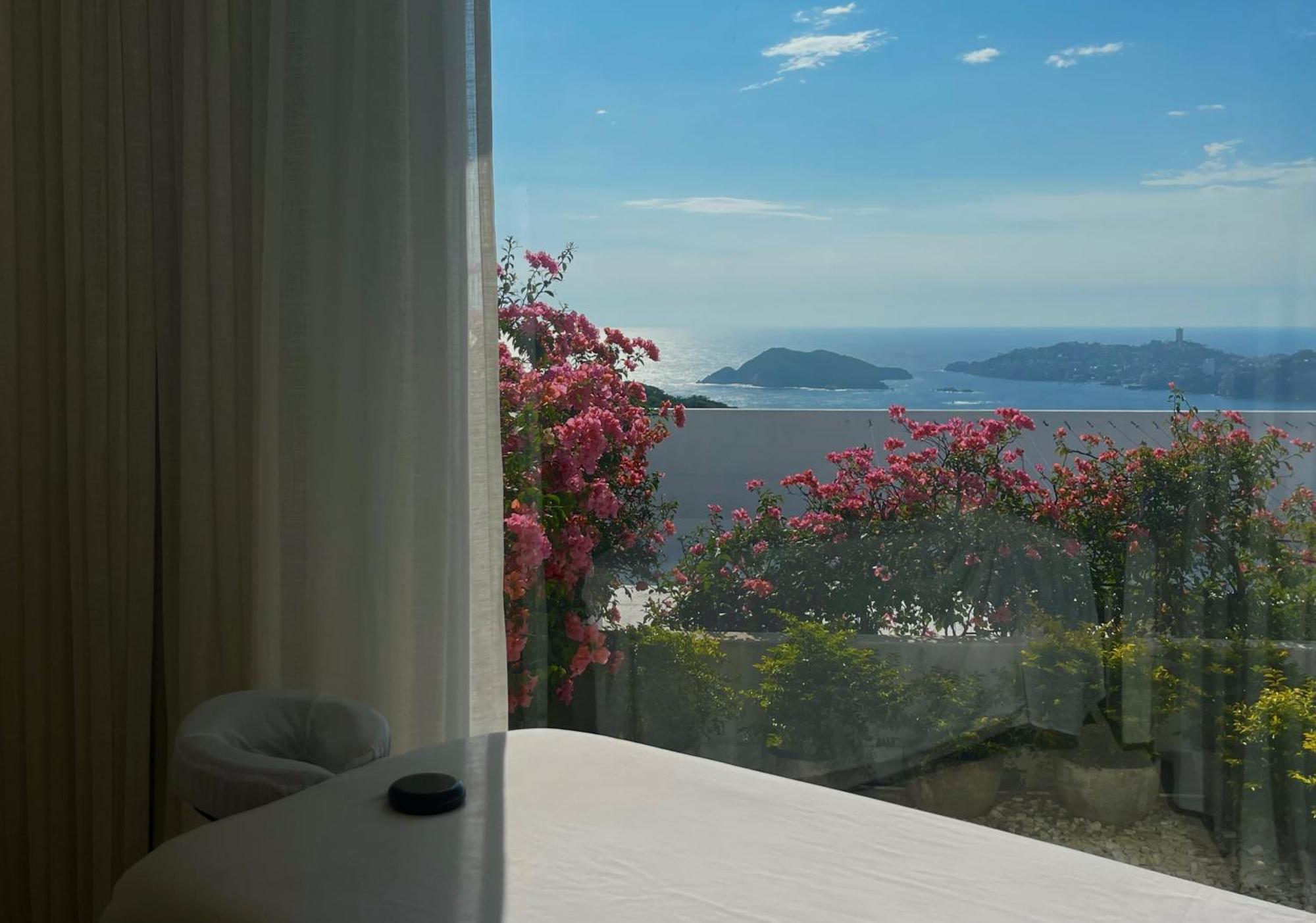 Encanto Acapulco Exterior photo