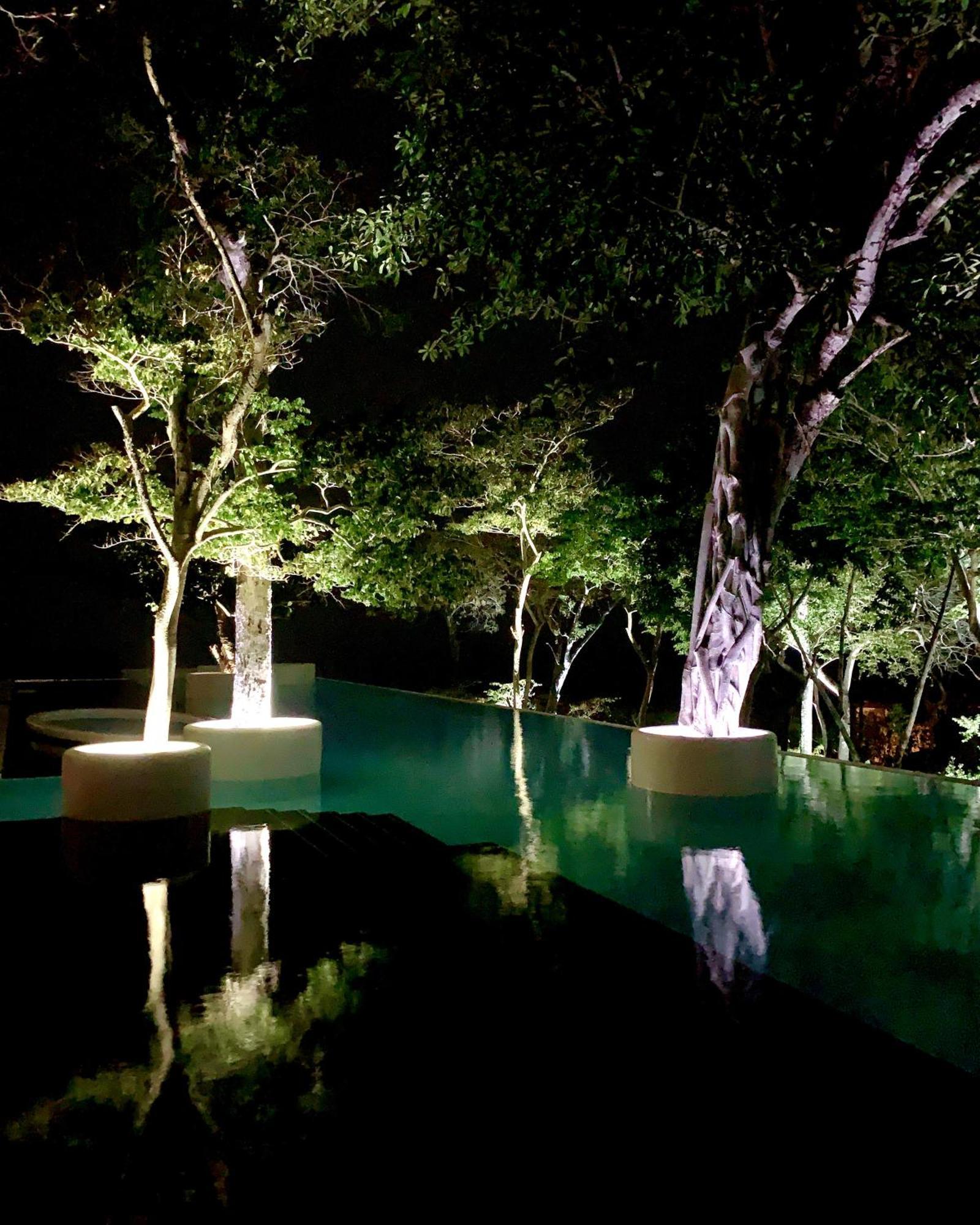 Encanto Acapulco Exterior photo